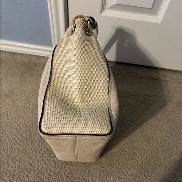 Tory Burch Cream and Gold Shoulder Bag - Picture 5 of 8